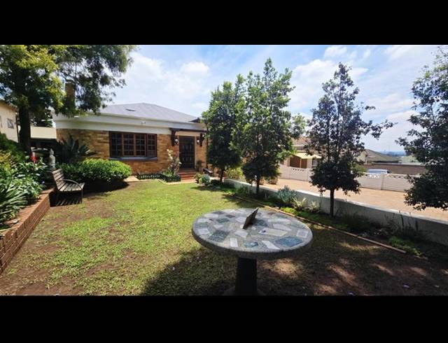 3 BEDROOM HOUSE FOR SALE IN KENSINGTON